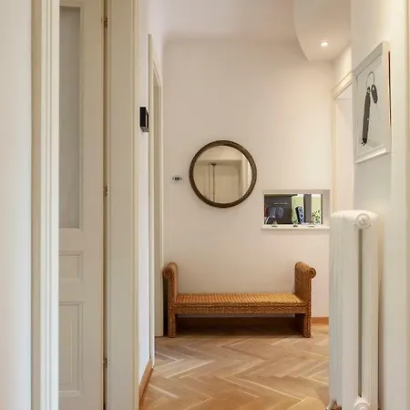 Casacuadra San Giusto アパート